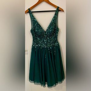 GB Gianni Bini Emerald Green Prom or Cocktail Dress Size 9